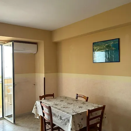 L'alba Apartment *